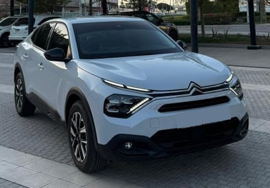 Rent Citroen C4X - Image 2