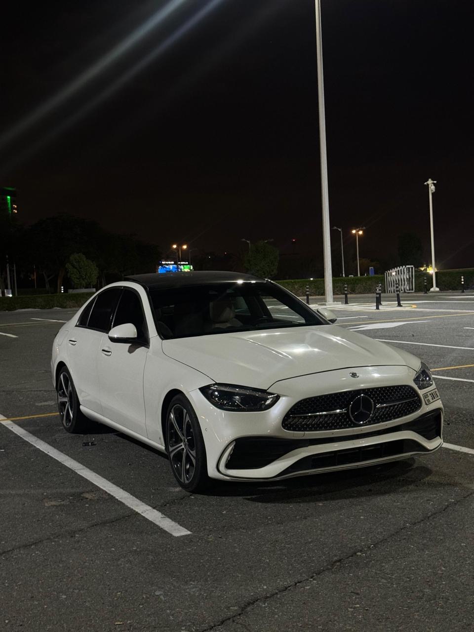 Mercedes C Class C-300 - Image 4