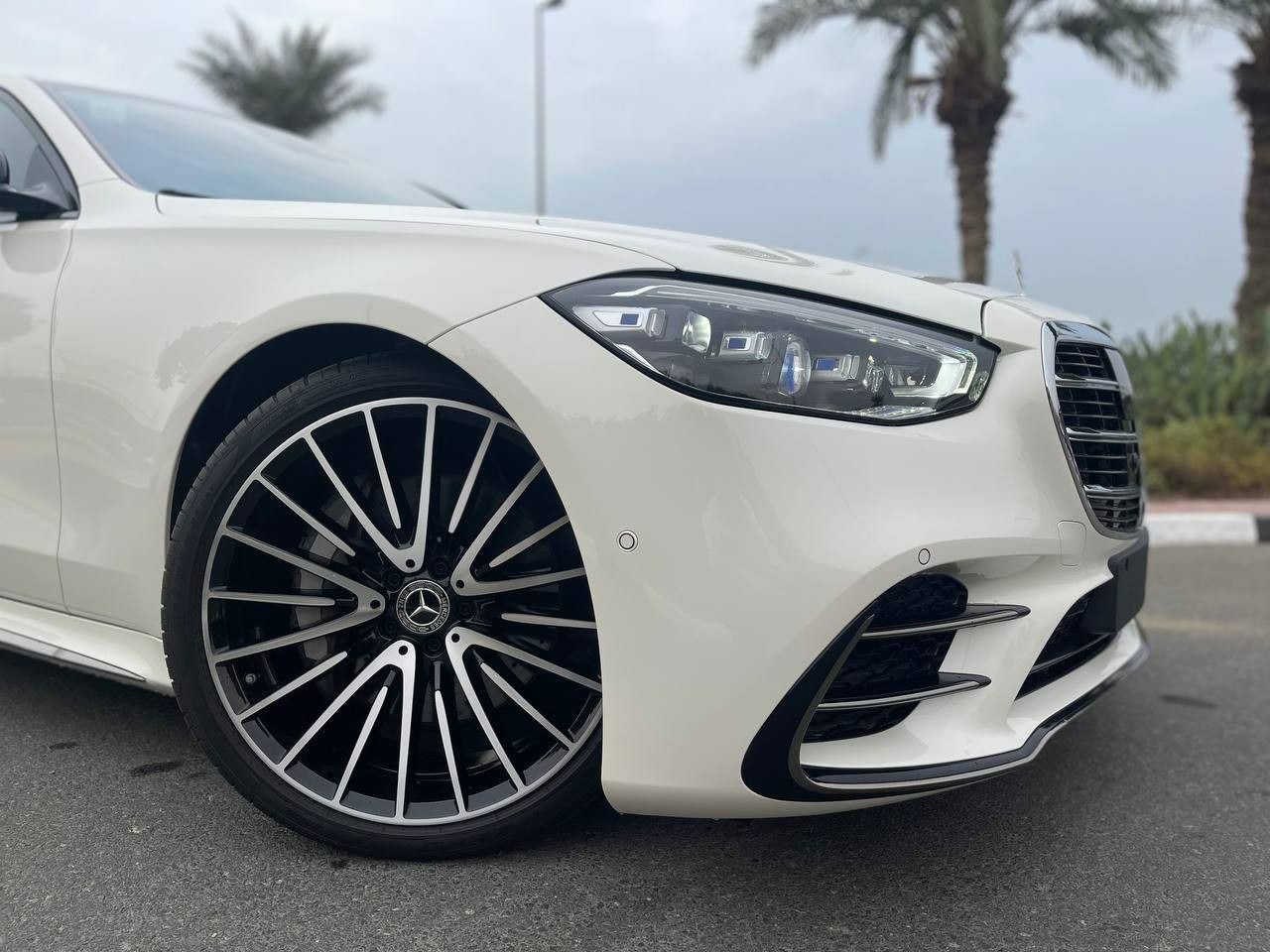 Mercedes S-Class 580 - Image 2