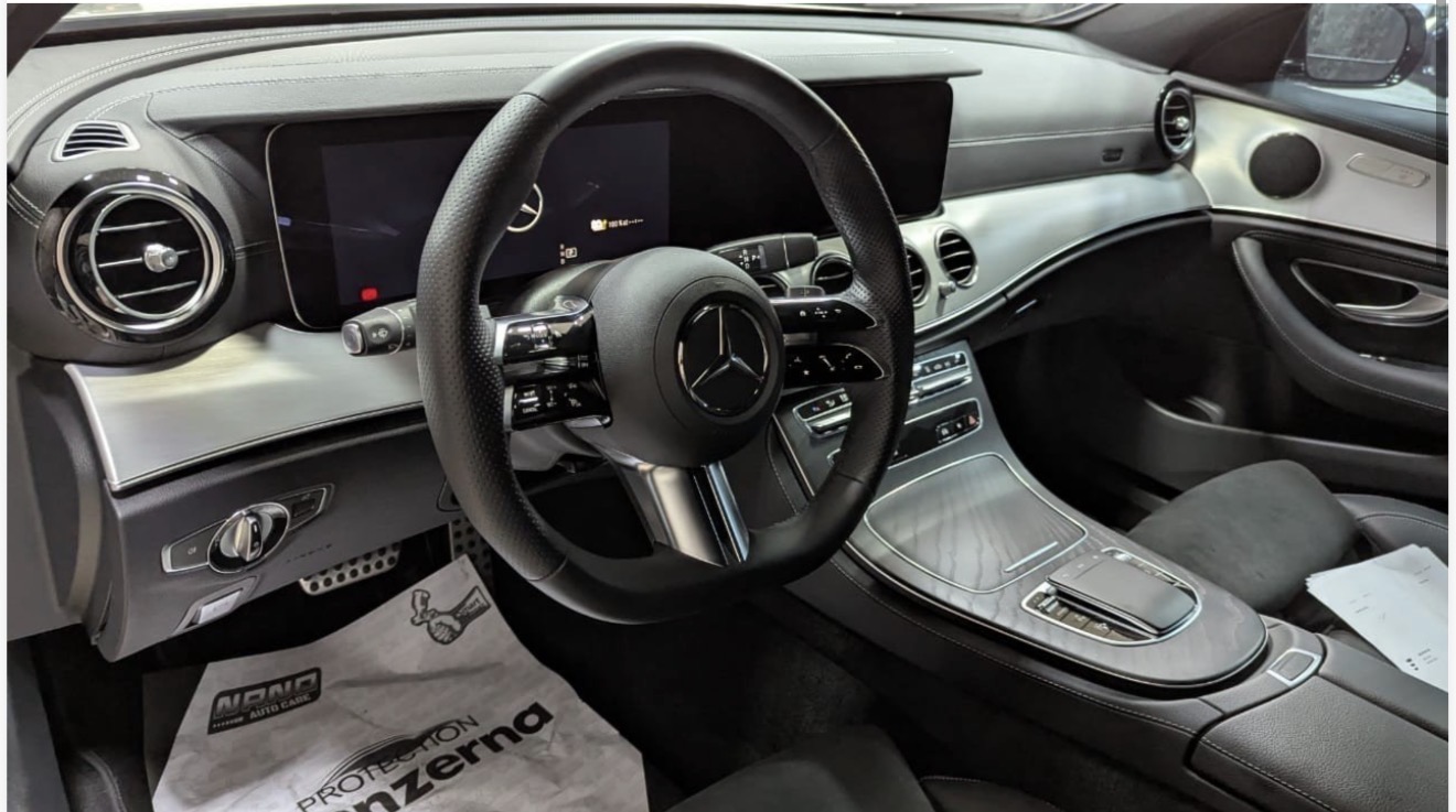 Mercedes E-Class 300 - Image 3