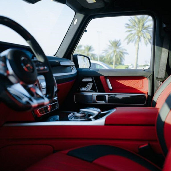 Rent Mercedes Benz G63 - Image 4