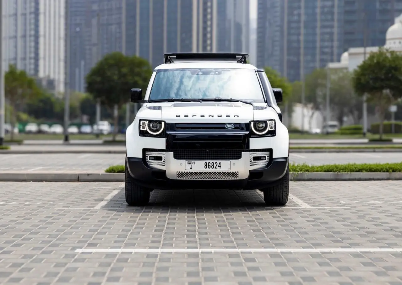 Land Rover Defender 110 - Image 2